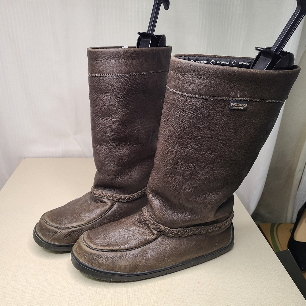 Manitobah Mukluks Size Mens 9 Ladies 11